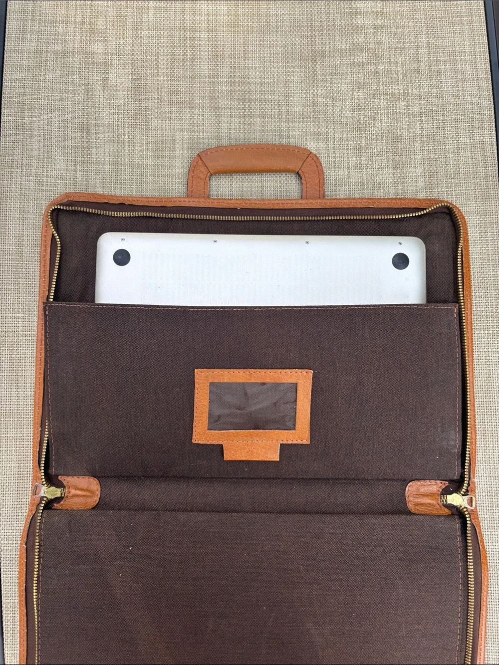 LEDERER vintage portfolio